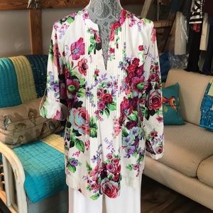 Soft Surroundings v-neck pullover, pleated front